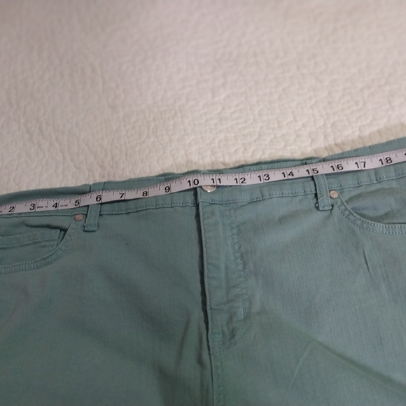 Code Bleu Women's Capri 18W Blue Jeans 100%Cotton - Picture 4 of 13